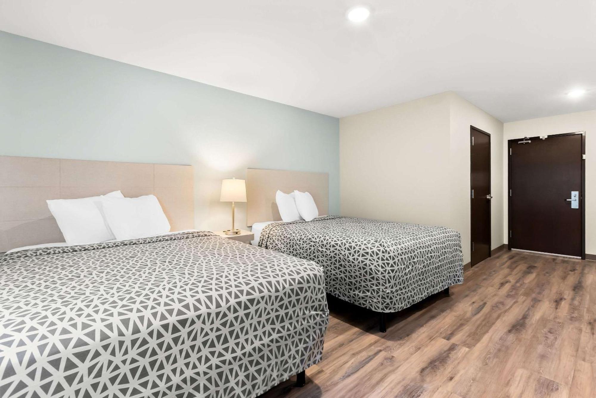 Woodspring Suites Savannah West Chatham Parkway Exteriör bild